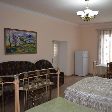 Home Garni Exterior foto