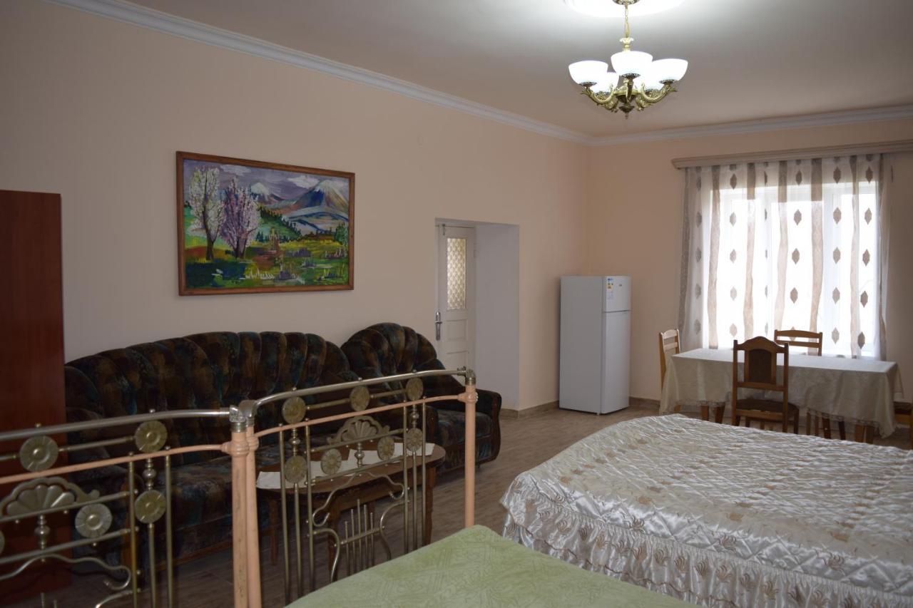 Home Garni Exterior foto